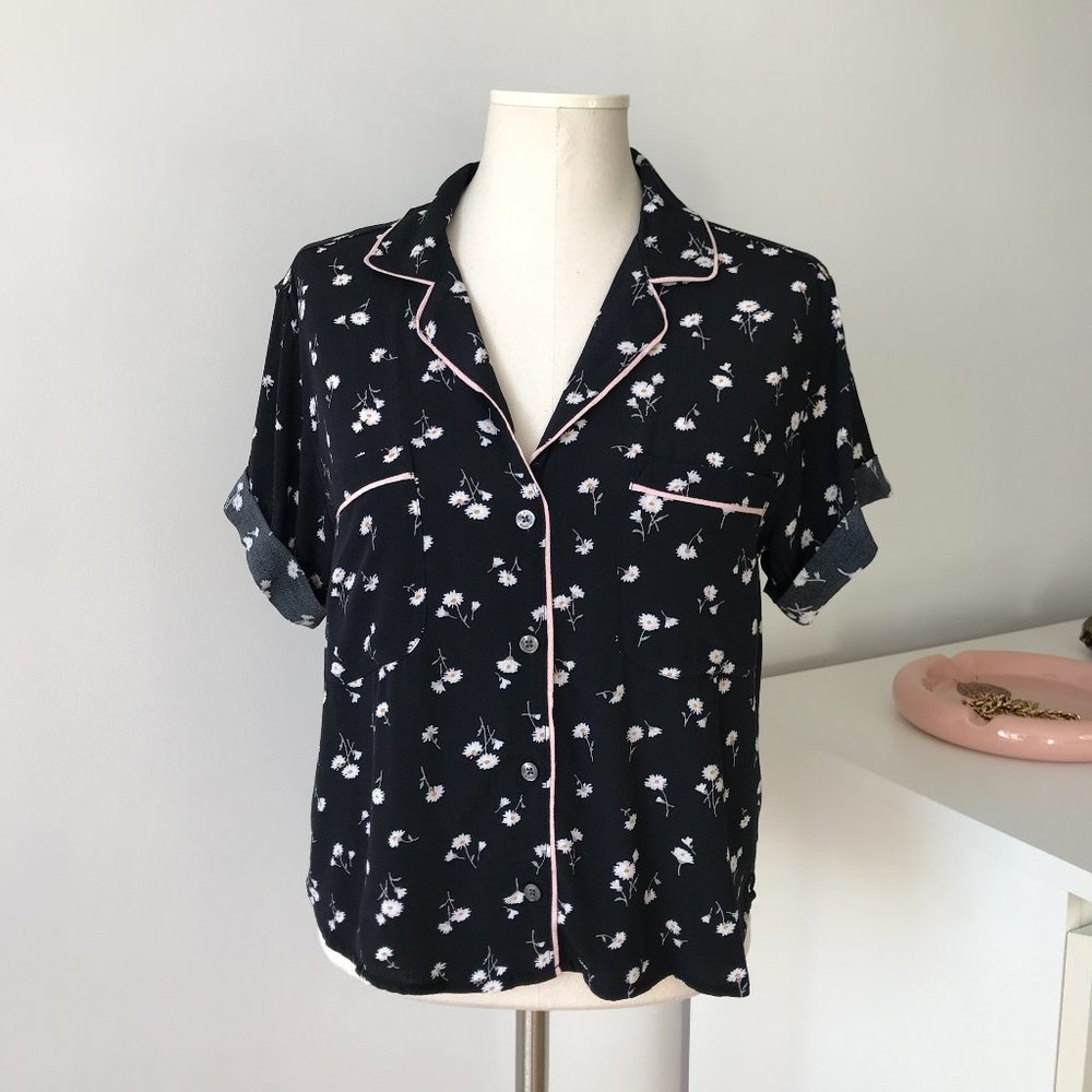 Abercrombie & Fitch Floral Short Sleeve Blouse